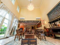 Turf Club Road (D11), Detached #480719551